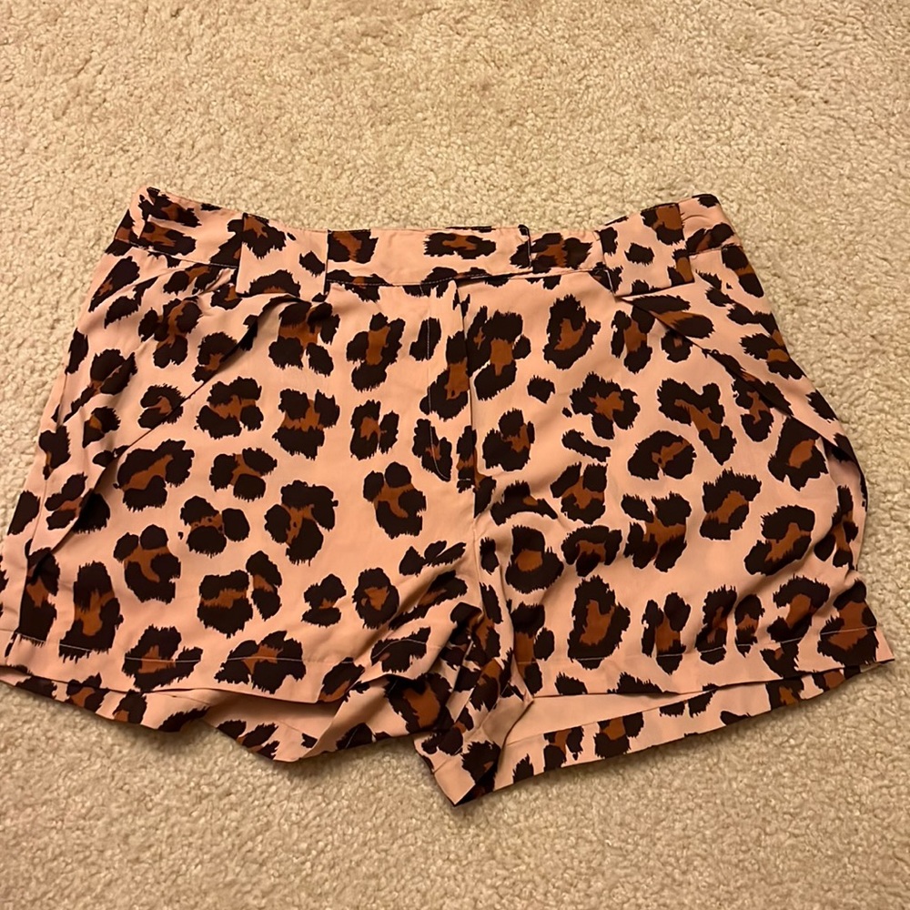 W118 by Walter Banker Cheetah print dressy shorts.